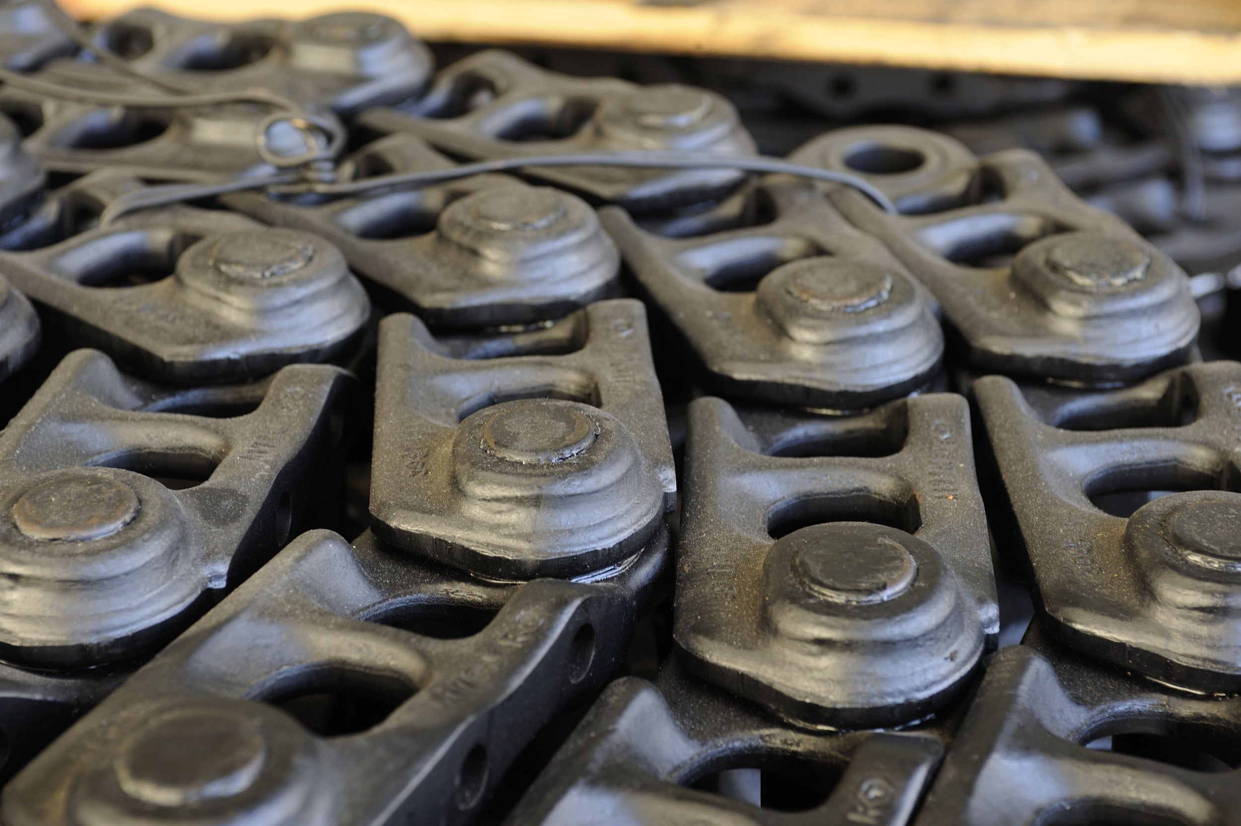 KUA0226 - LINK, TRACK LH